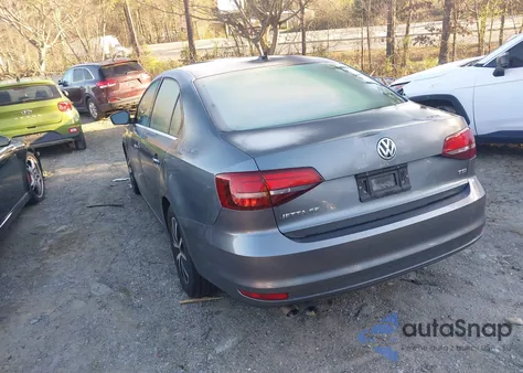 2017 Volkswagen Jetta 1.4T Se z USA, uszkodzony, nr VIN 3VWDB7AJ9HM291924
